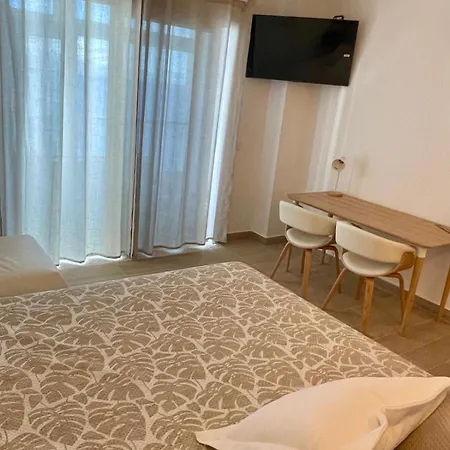 Inside The Wave B Apartment